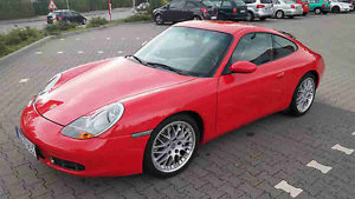 Porsche 911 / 996 Carrera 4 (Allrad) mit sehr cooler Ausstattung in Indischrot