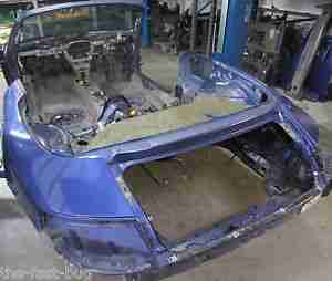 Porsche 911 996 Carrera S Cabrio Karosserie RHD zenithblau metallic