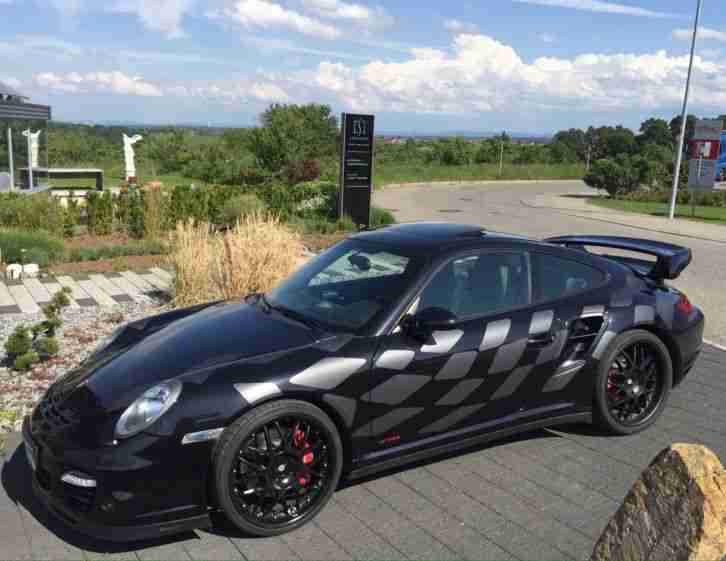 Porsche 911 997 turbo in GT2 RS Optik 20" Gemballa Avalanche