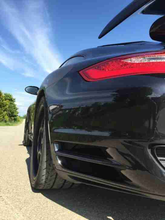 Porsche 911 997 turbo in GT2 RS Optik 20" Gemballa Avalanche