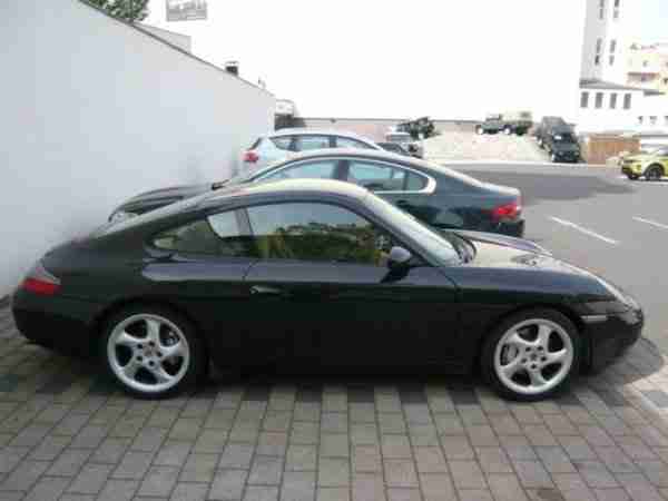 Porsche 911 Carrera 4