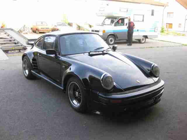 Porsche 911 Carrera TURBOLOOK