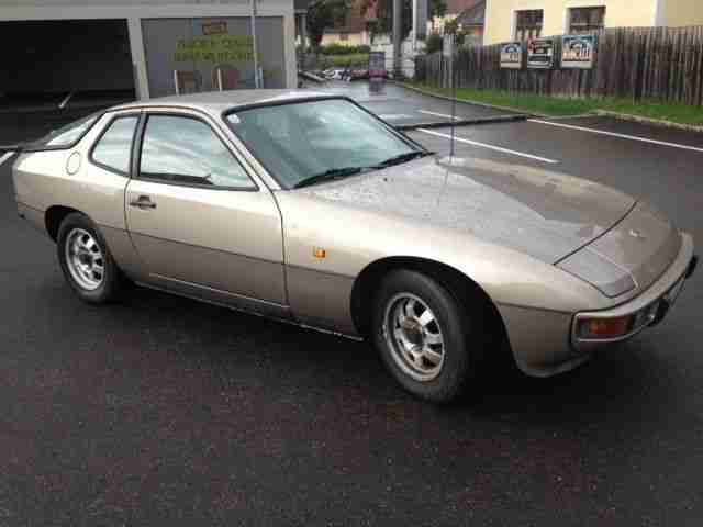 Porsche 924