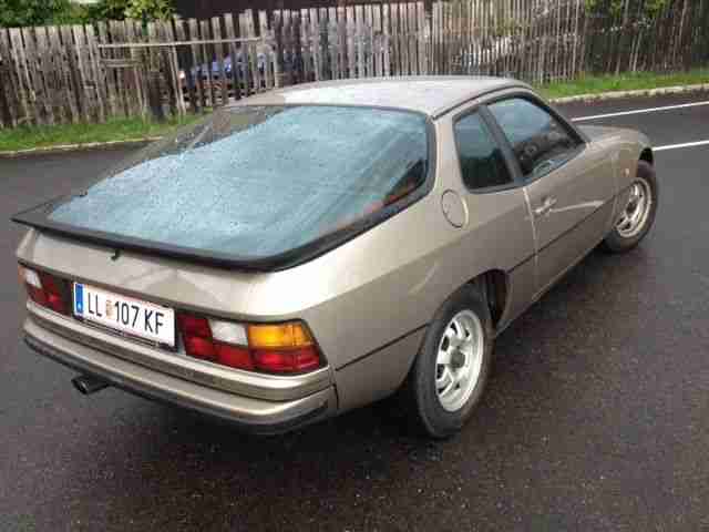 Porsche 924
