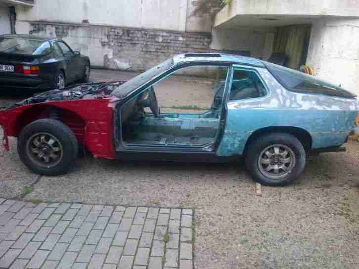 Porsche 924 2,0 Karosse mit Motor Getrieb Achsen