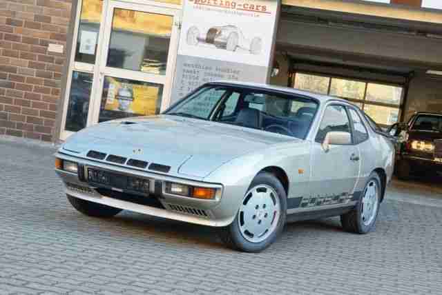 Porsche 924