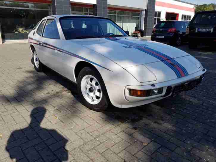 Porsche 924 Sondermodell MARTINI deutsch, kompl