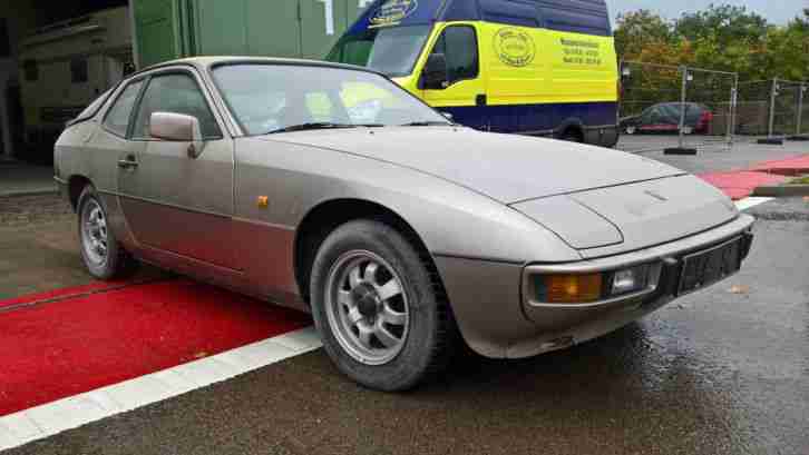 Porsche 924 Targa