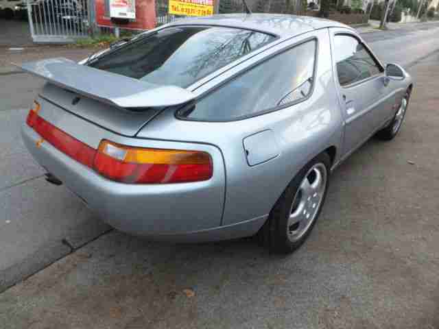 Porsche 928 GTS 1-HAND AUTOMATIK LEDER!!