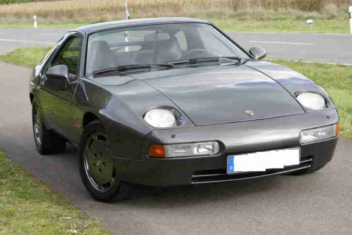 Porsche 928 S 4