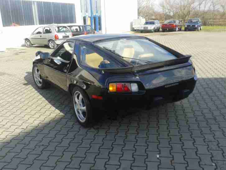 Porsche 928 S