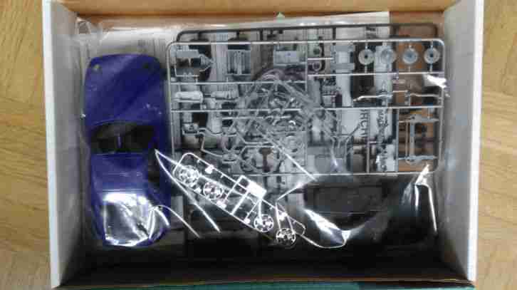 Porsche 928 S4 Bausatz 1:24 Heller
