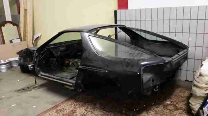 Porsche 928 S4 Rohkarosse.