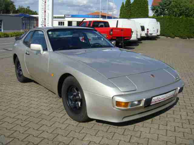 Porsche 944 Coupé * Klima * Oldtimer * H-Kennz. * 163 P