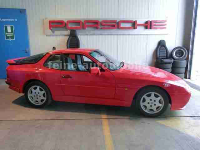 Porsche 944 S 2