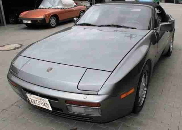 Porsche 944 S
