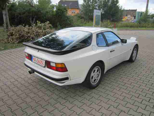 Porsche 944 S