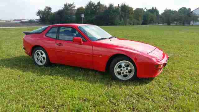 Porsche 944 S