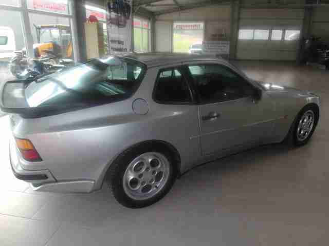 Porsche 944 Turbo 162 KW Klima Liebhaberfahrzeug !