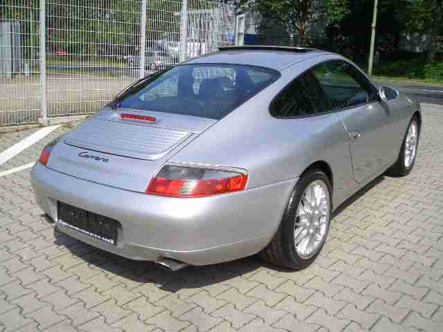 Porsche 996 CARRERA