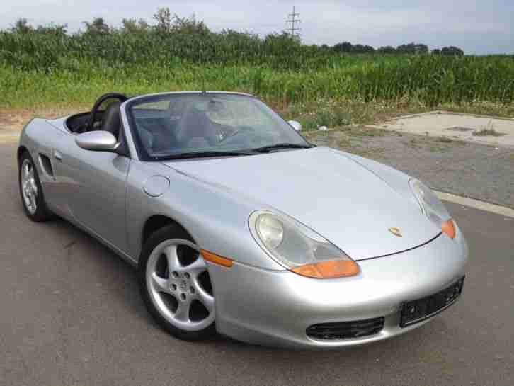 Porsche Boxster 986 - Sportsitze - 18" - 5 Gang Schalter