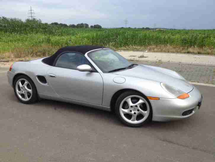 Porsche Boxster 986 - Sportsitze - 18" - 5 Gang Schalter