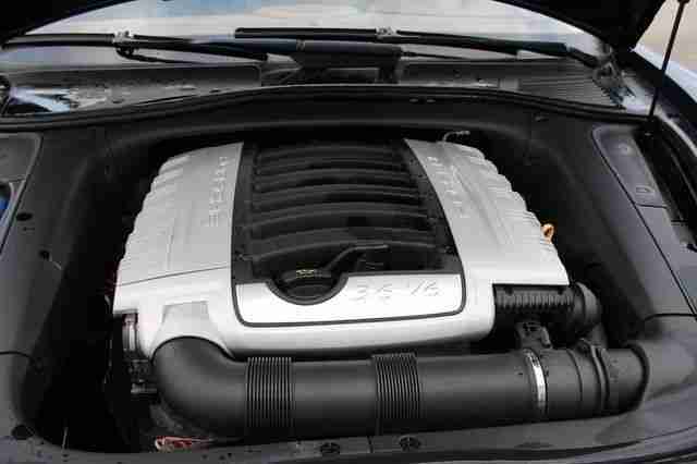 Porsche CAYENNE V6*TIPTR*NAVI*LEDER*LUFT*PANO*STANDHZ*