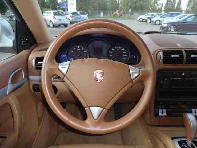 Porsche Cayenne 3.2 V6 250PS mit 6-Stufen Automatik*SUV