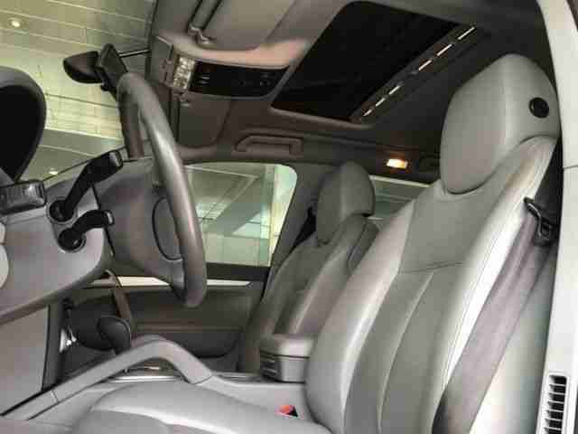 Porsche Cayenne 3,2 V6 Autom/Navi/Leder/Xenon/PDC/19Zol