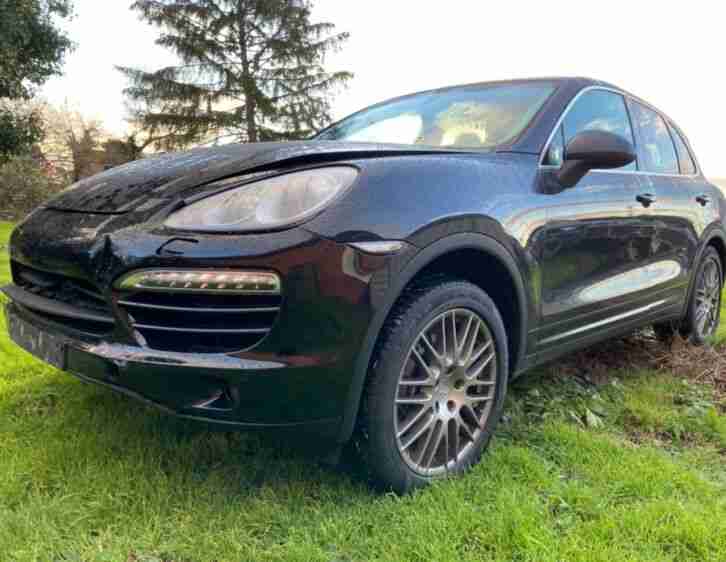 Porsche Cayenne Diesel 92A 20“ Luftfahrwerk Bj 2012