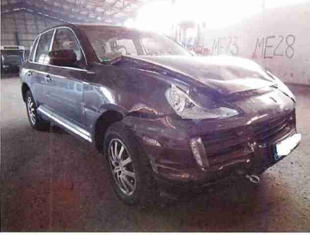 Porsche Cayenne Diesel !! verunfallt !!