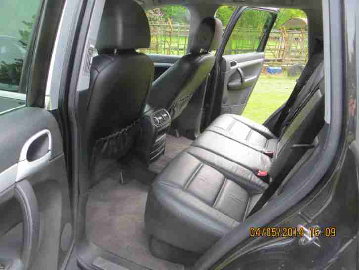 Porsche Cayenne S, 4,5 liter V8, Schaltgetriebe schwarz/schwarz, EZ 06/2005, SUV