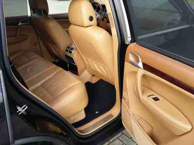 Porsche Cayenne S TIPTRONIC LUFTFED STANDHZ BI-XEN BOSE