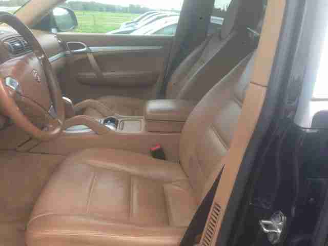 Porsche Cayenne S Tiptronic S Leder Navi 20"Alu LPG-Gas