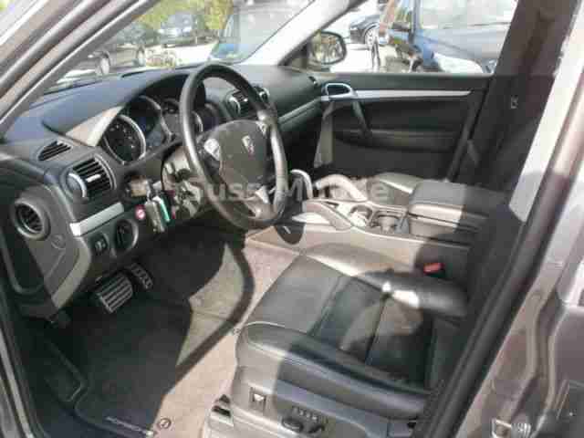 Porsche Cayenne S Tiptronic S - dt- Fahrzeug