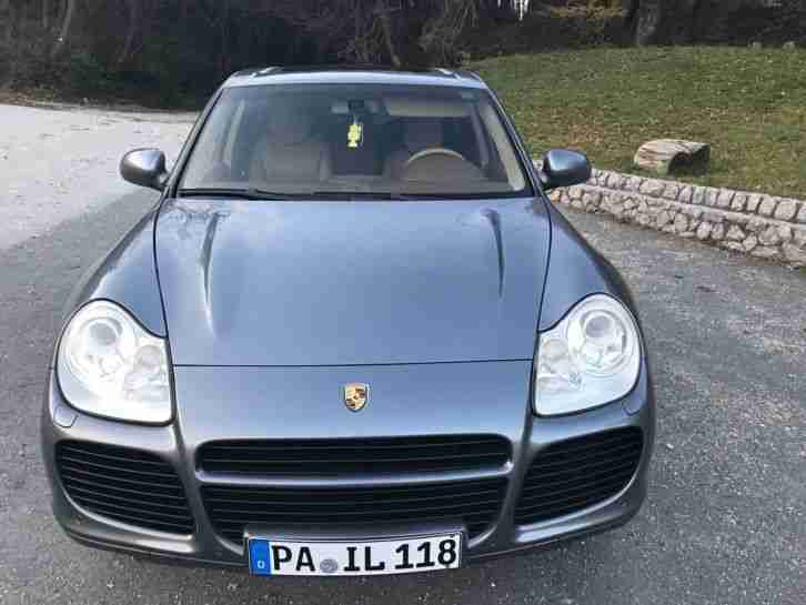 Porsche Cayenne Turbo 4,5 V8 mit Gasanlage