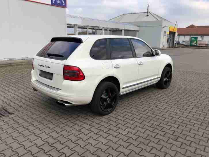 Porsche Cayenne Turbo 450PS im Traum weiß mit Vollausstattung