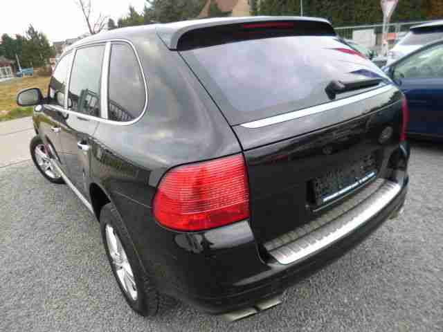 Porsche Cayenne Turbo Navi+*Leder*Xenon*S-Dach*19LM