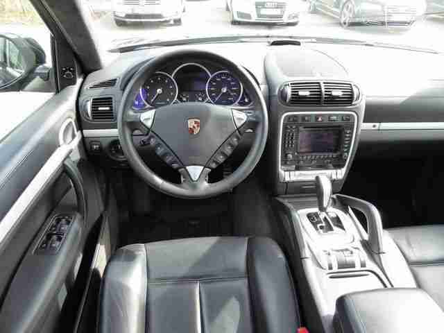 Porsche Cayenne Turbo*PCM*20 Zoll*Panorama*Sportsitz*