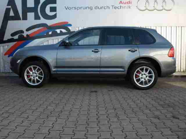 Porsche Cayenne Turbo Sport-Utility-Vehicle