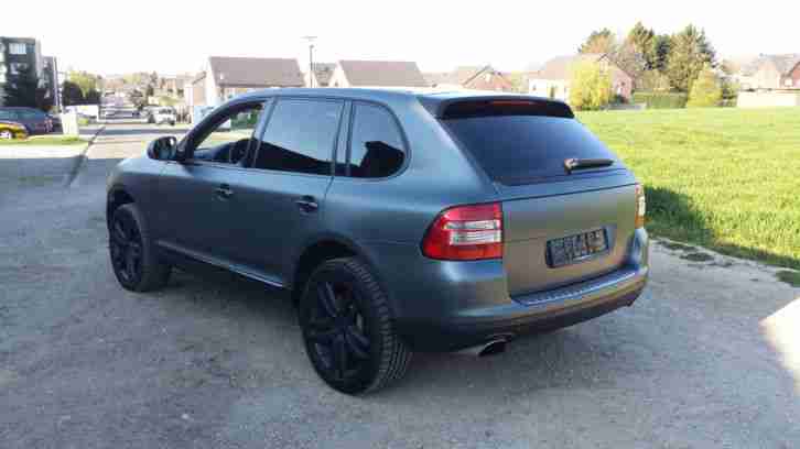 Porsche Cayenne4,5S Grau Matt Foliert mit LPG Gasanlage Prins VSI