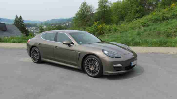 Porsche Panamera S