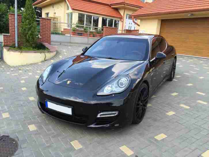 Porsche Panamera Turbo 4, 8