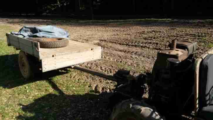 Primus Schlepper mit Anhänger