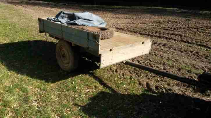 Primus Schlepper mit Anhänger