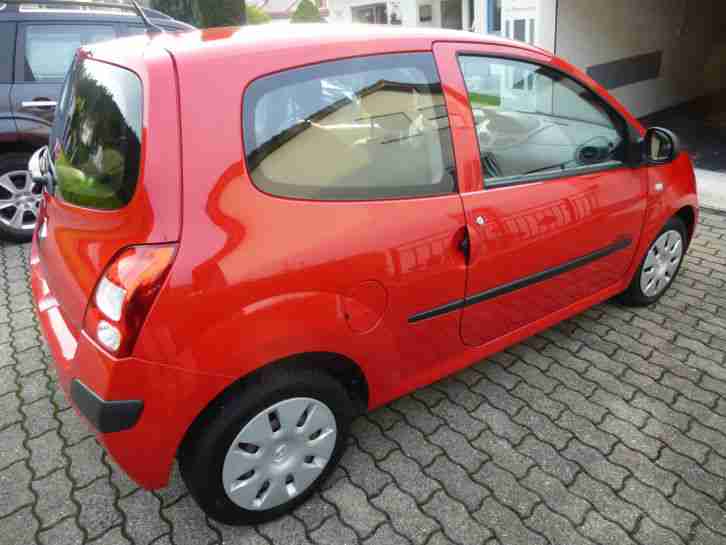 RENAULT Twingo Hubvolumen 1149 cm³ 43kw 1. HAND*TÜV/AU NEU* - Km 35000