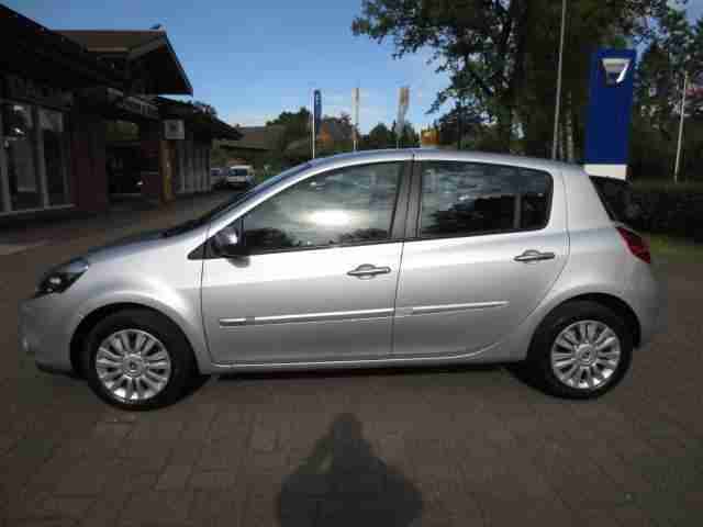 Renault Clio 1.2 16V 75 Dynamique 'SHZ & Glasdach'