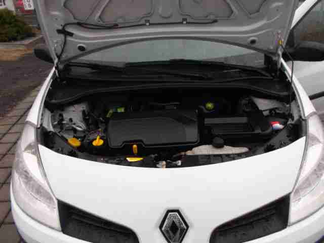 Renault Clio 1.2 16V Expression Klima / Panoramadach/PD