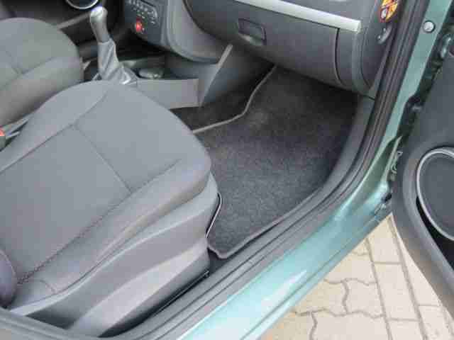 Renault Clio 1.2 16V Grandtour Authentique-1.Hand-Klima