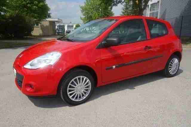 Clio 1.2 16V (R), 55 kW, 75 PS, 4 Zyl., Bj. 200